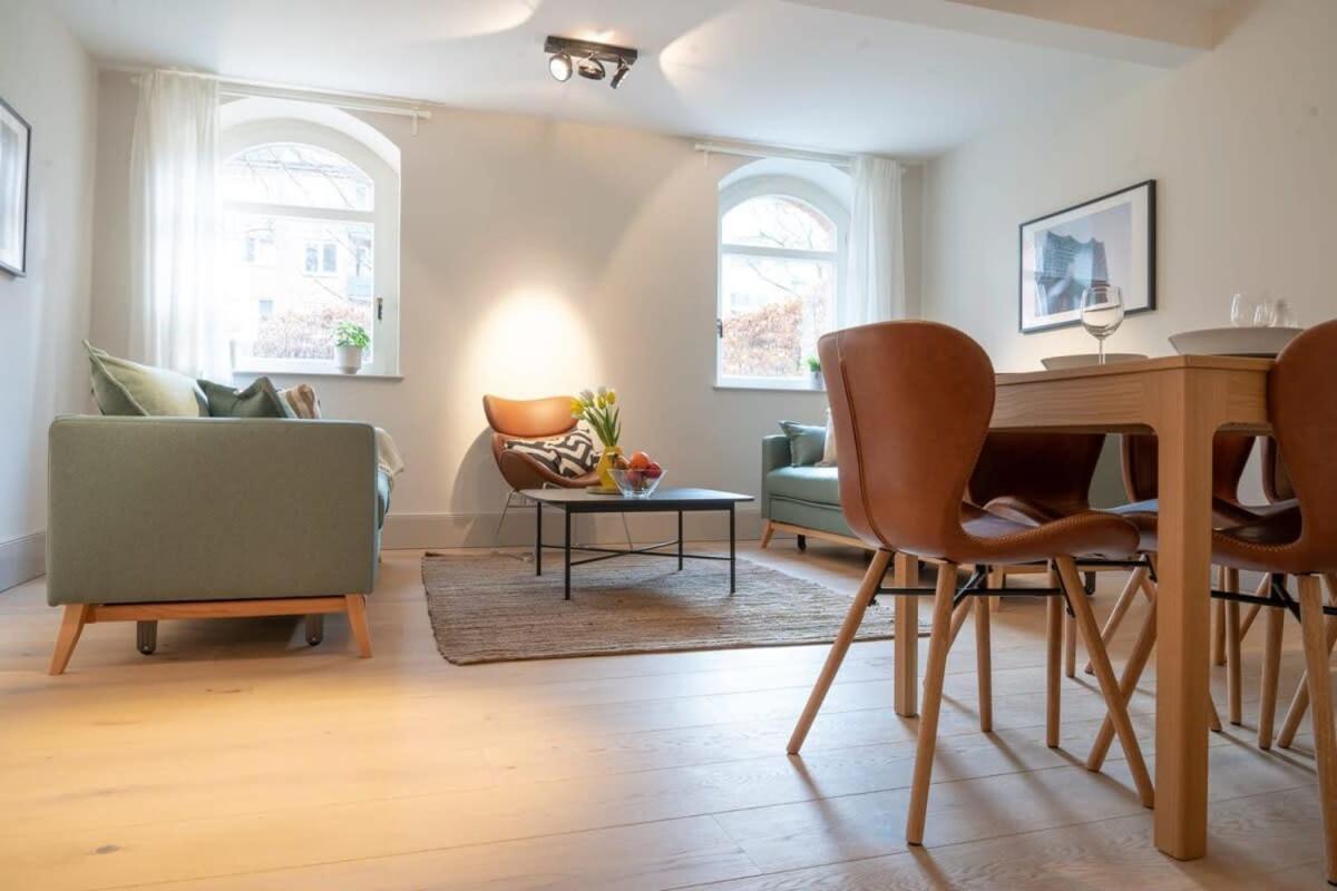Spacious 3-Bedroom Apartment Near Eilbekpark Хамбург Екстериор снимка