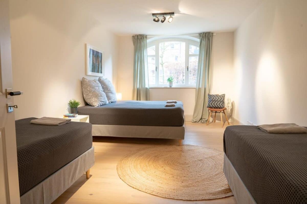 Spacious 3-Bedroom Apartment Near Eilbekpark Хамбург Екстериор снимка
